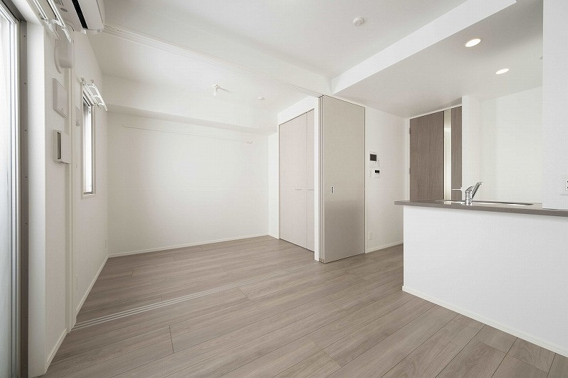 新品家具付きマンション春吉9(KaGood福岡)の居間・リビング|こちらのリビングで趣味の時間をお楽しみください