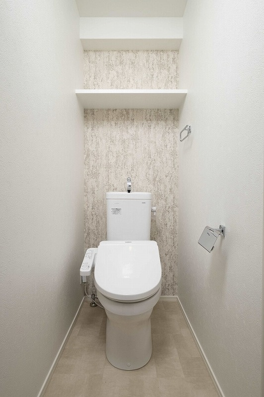 新品家具付きマンション春吉9(KaGood福岡)のトイレ|落ち着いたトイレです