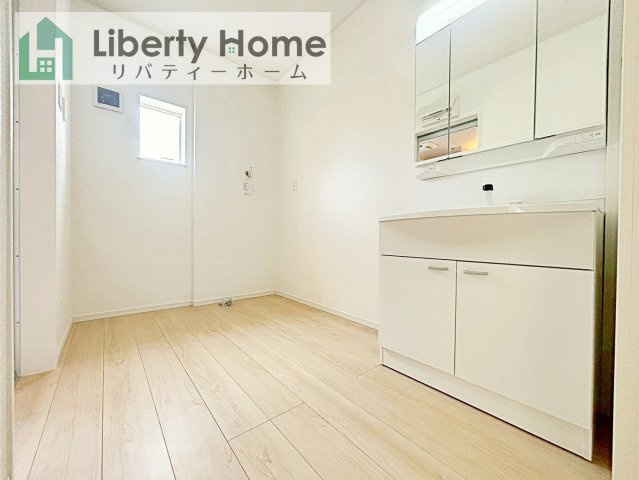 つくば市高見原第17　新築戸建　2号棟の脱衣所
