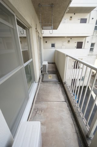 布施ビルⅠのバルコニー|水曜日、営業時間外もご相談ください！