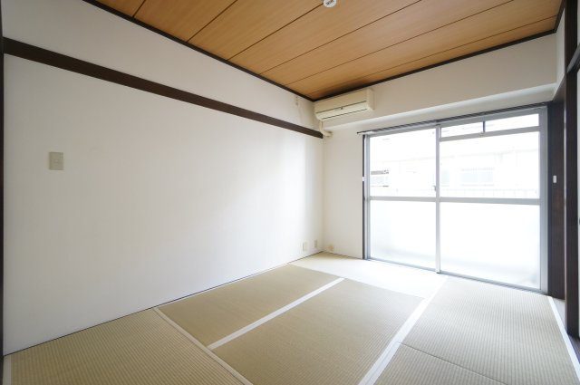 布施ビルⅠの和室|詳細、ご不明点等、お気軽にご連絡ください！
※すべて同タイプのお写真です