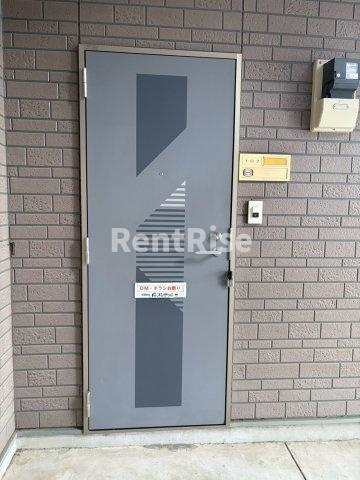 Surplusニワコーポの玄関