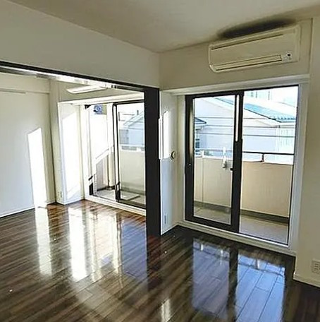 メゾンカルム西新宿