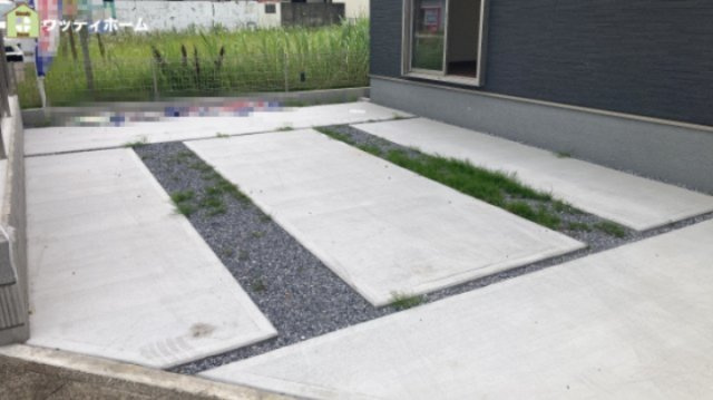 越谷市宮本町4丁目　新築一戸建ての駐車場