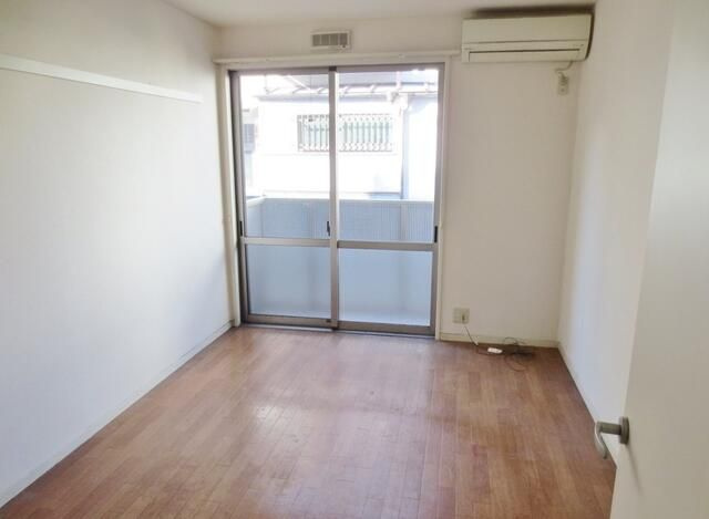 コメットＫＫⅥの居間・リビング