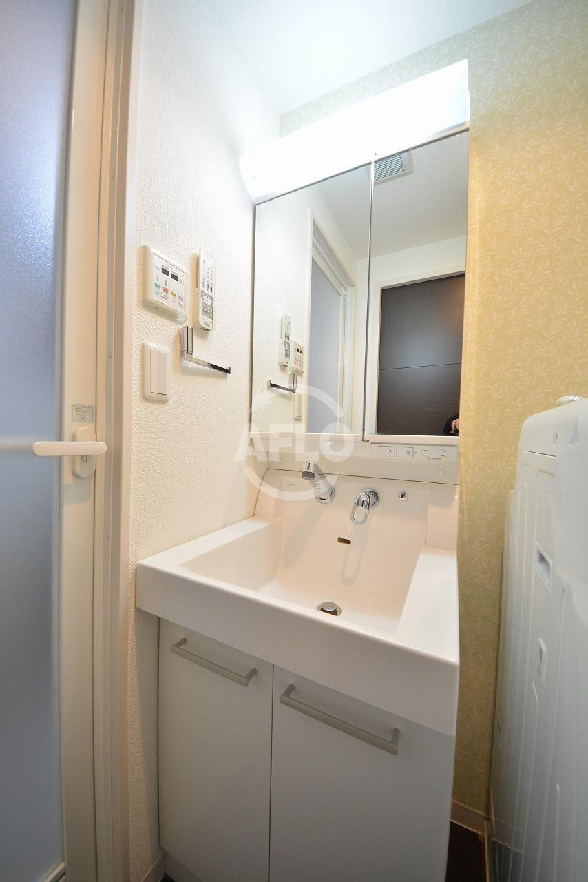 GALLERY谷町の独立洗面台|GALLERY谷町（ギャラリー谷町）　独立洗面化粧台