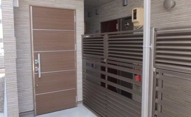 クレイノ四季の外観