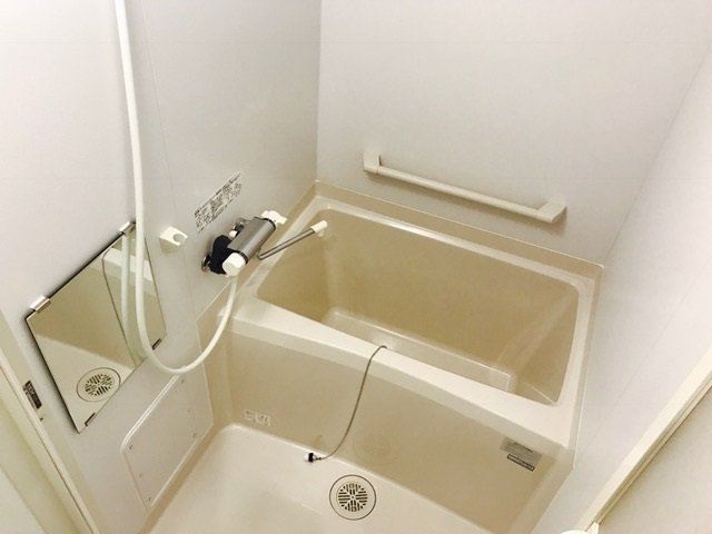 クレイノ四季の浴室|浴室は乾燥機付。雨の日、室内干しも気になりません！