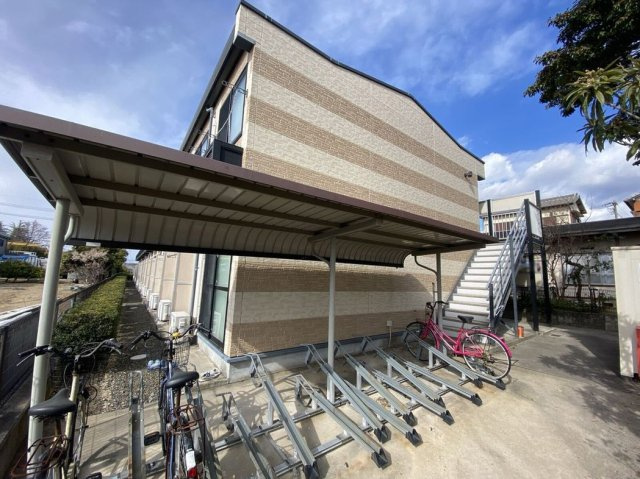 レオパレス大将ヶ根の外観