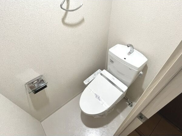 RAFFLE CHIHAYAのトイレ