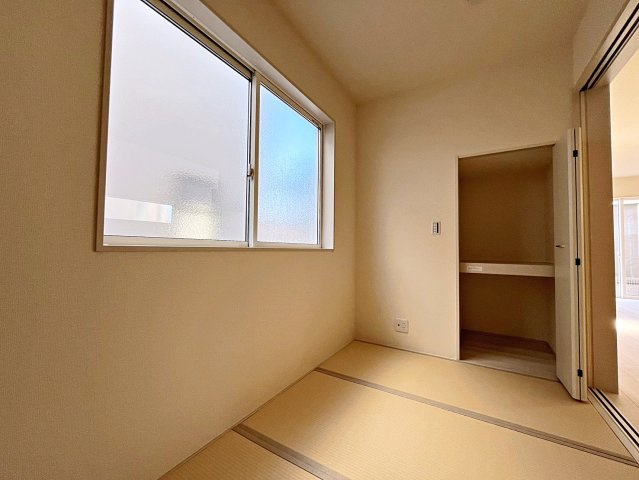 新築戸建・新築建売　福島市大森・太平寺　杉妻小・福島第一中の和室|リビングのすぐ隣にあるのでお子様のお昼寝や遊び場として最適！