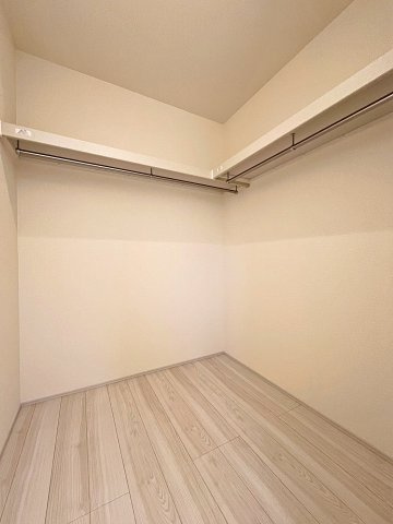 新築戸建・新築建売　福島市大森・太平寺　杉妻小・福島第一中の収納|WICはハンガーパイプがついているので衣類がきれいに整理整頓できます！