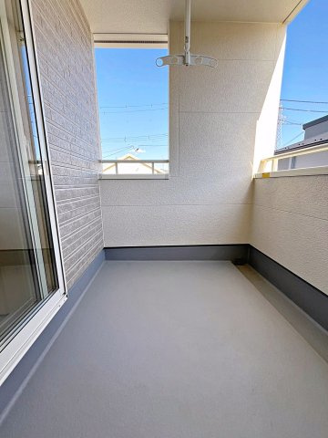 新築戸建・新築建売　福島市大森・太平寺　杉妻小・福島第一中のバルコニー|天候の急な変化にも柔軟に対応できる快適なインナーバルコニー！