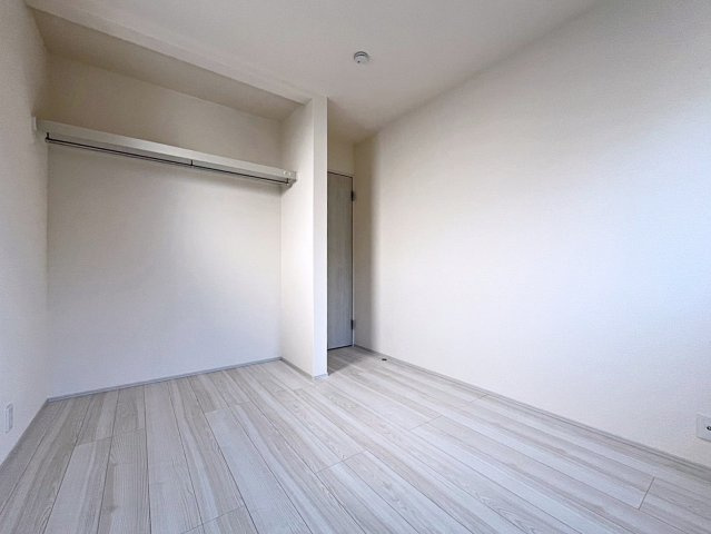 新築戸建・新築建売　福島市大森・太平寺　杉妻小・福島第一中の洋室|5.2帖の洋室はコンパクトなので空調効率が高く過ごしやすいプライベートルーム！
