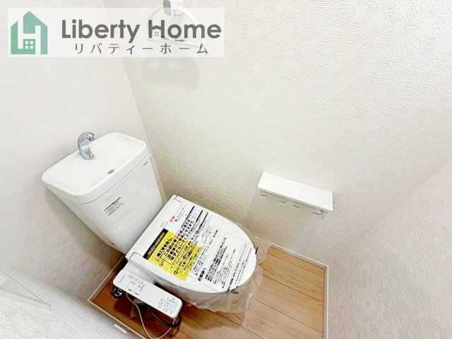 つくば市高見原第17　新築戸建　3号棟のトイレ