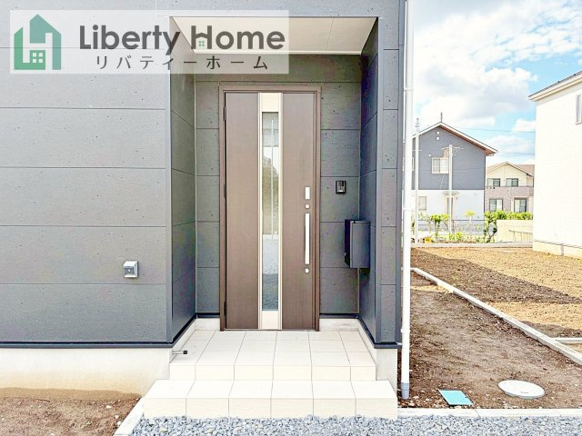 つくば市高見原第17　新築戸建　3号棟のエントランス
