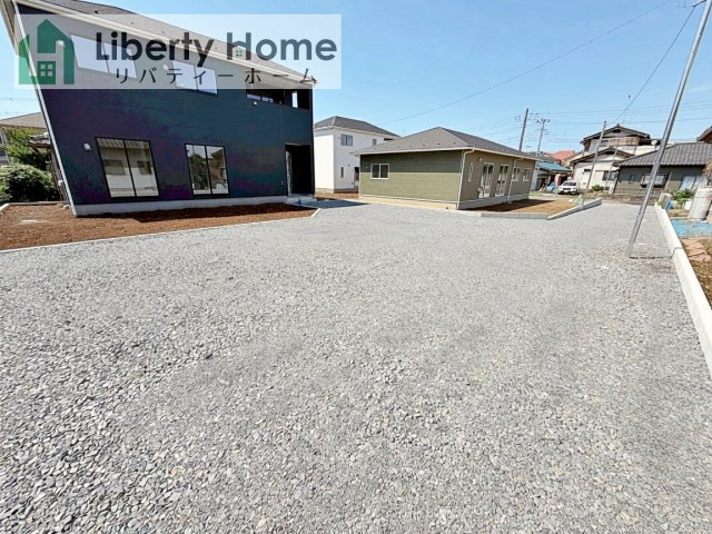 つくば市高見原第17　新築戸建　3号棟の駐車場