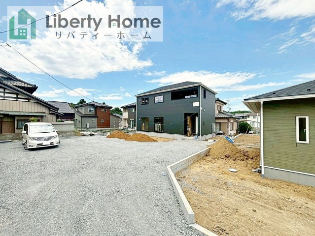 つくば市高見原第17　新築戸建　3号棟の駐車場