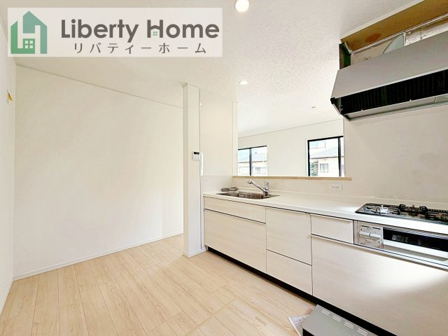 つくば市高見原第17　新築戸建　3号棟のキッチン