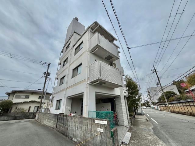 エレーヴ新在家の外観