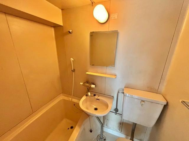 エレーヴ新在家の洗面所