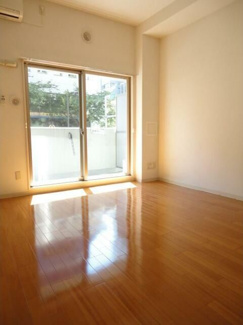 【居間・リビング】 | らく万築地ビル