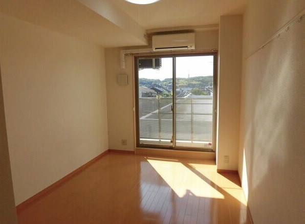 びい１０植田の寝室