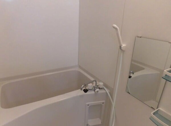 びい１０植田の浴室