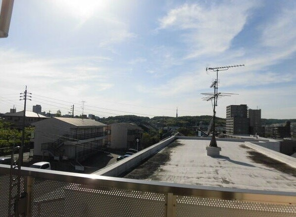 びい１０植田のバルコニー