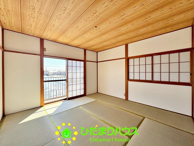 加須市向古河　中古一戸建ての寝室