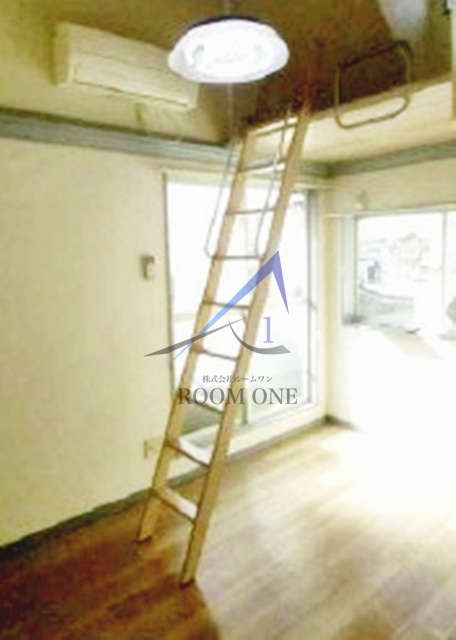 スプリングハウスの居間・リビング|洋室のお部屋です。