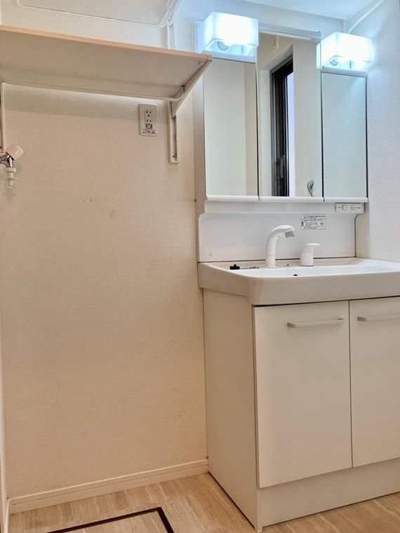 たちばな台戸建の洗面所