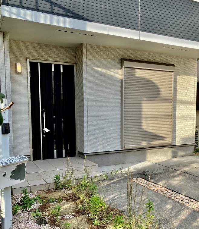 たちばな台戸建のエントランス