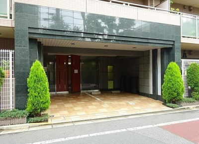 【エントランス】 | グーディッシュ久米川 | 安心のオートロック付きマンションです