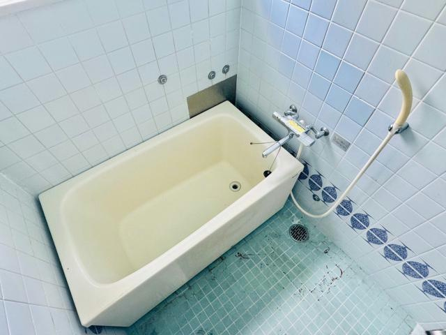 西新在家マンションの浴室