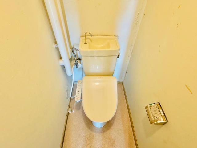 西新在家マンションのトイレ