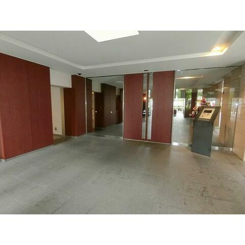 ピエス綱島のエントランス|高級感のあるエントランス♪