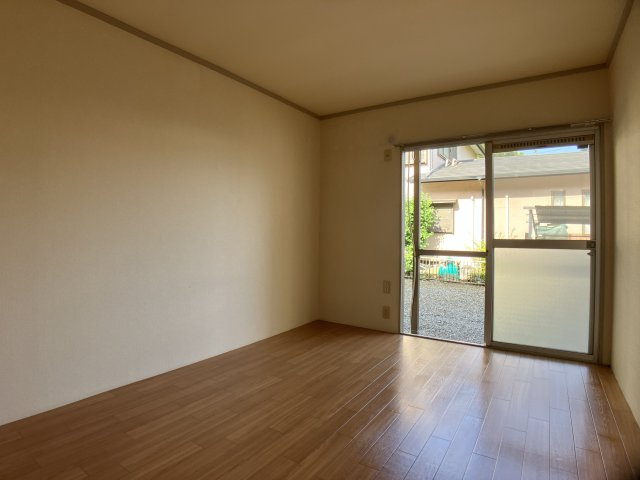 コーポ大野の洋室