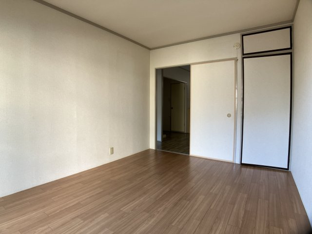 コーポ大野の洋室