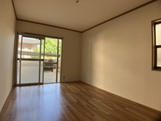 コーポ大野の洋室