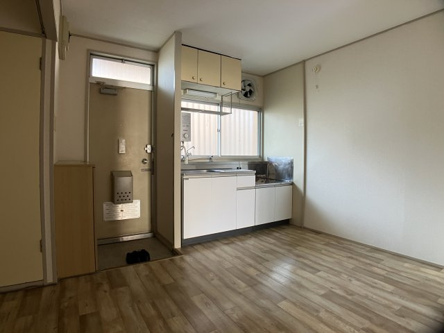 コーポ大野の居間・リビング