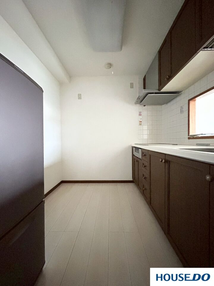 中古マンション　セントラルヒルズ桐生　のキッチン|コンパクトなキッチンで掃除もラクラク