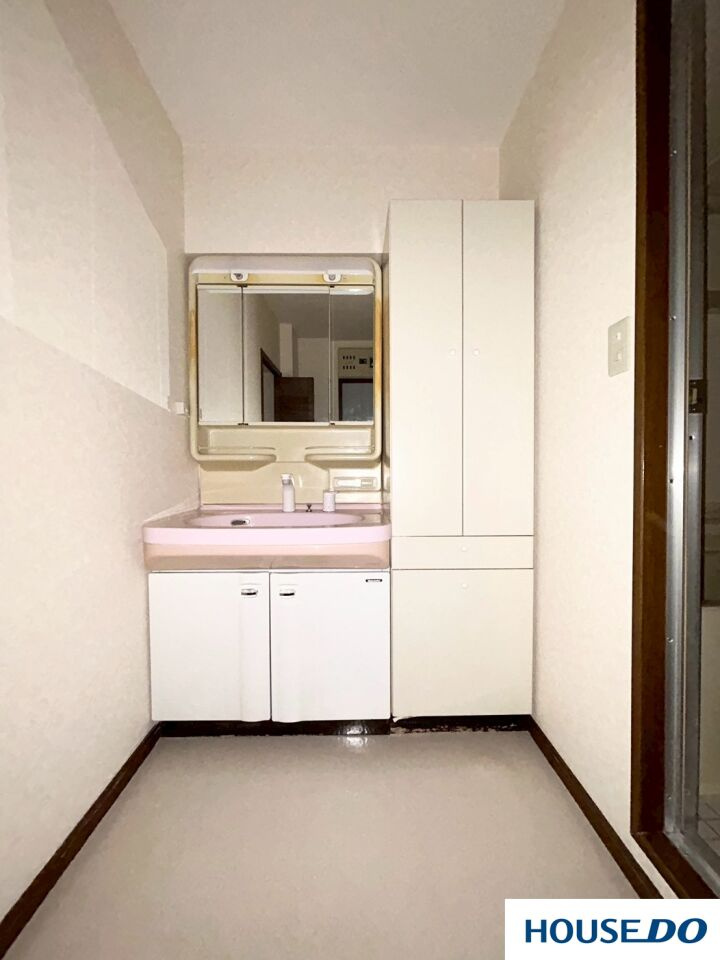 中古マンション　セントラルヒルズ桐生　の独立洗面台