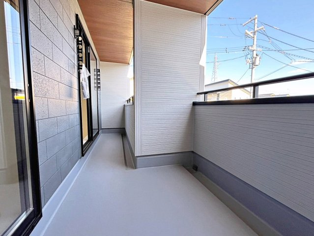 新築戸建・新築建売　福島市大森・太平寺　杉妻小・福島第一中のバルコニー|天候の急な変化にも柔軟に対応できる快適なインナーバルコニー！