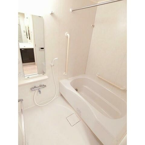 ピエス綱島の浴室|浴室乾燥機付き♪