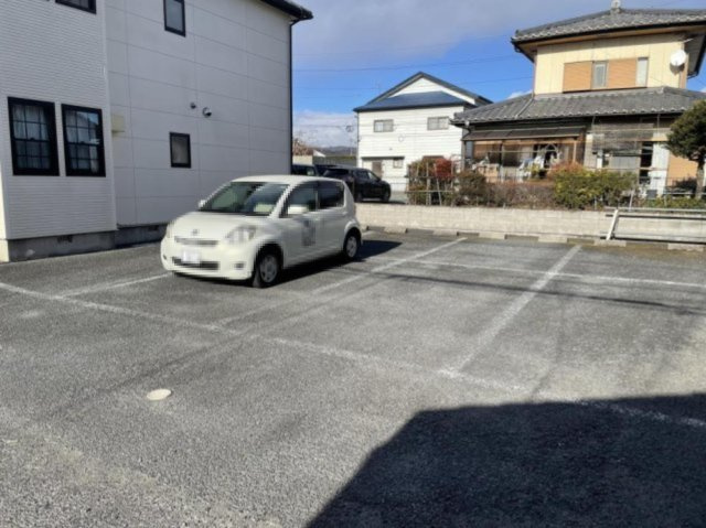 山藤住宅の駐車場