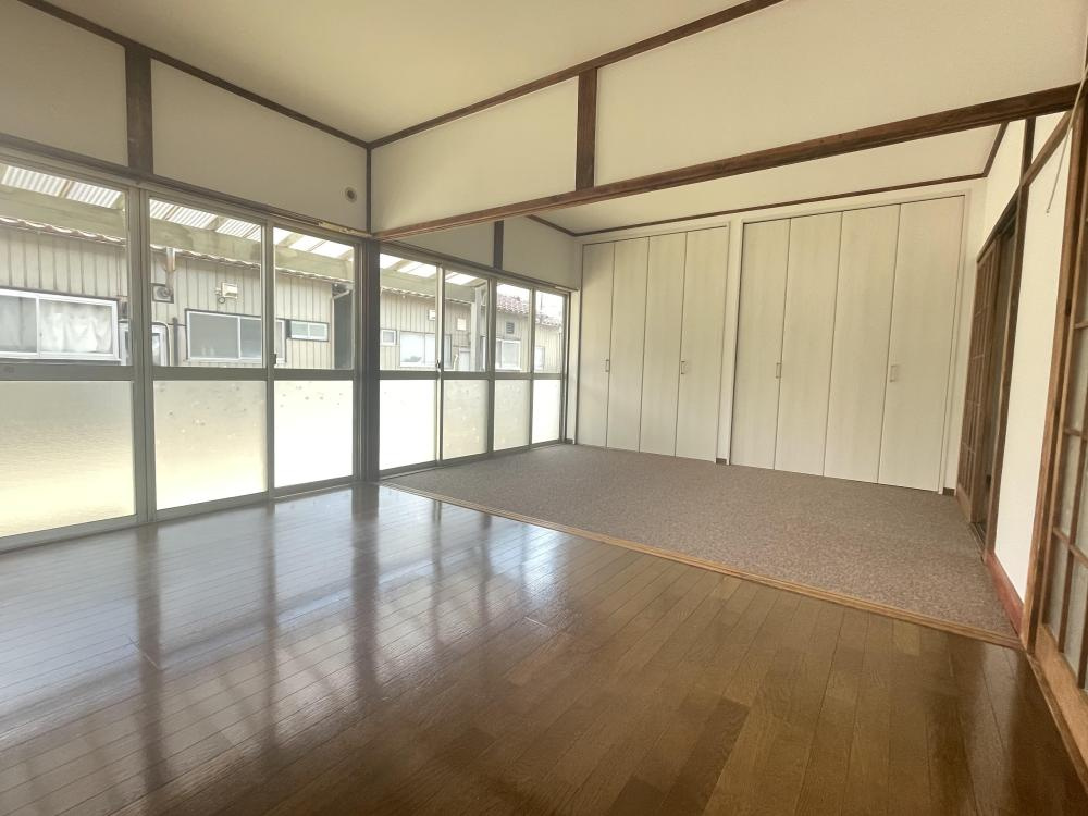 山藤住宅の居間・リビング