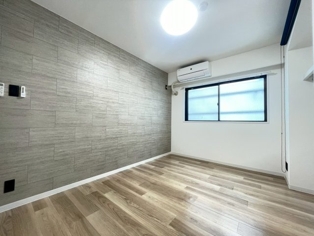 【寝室】