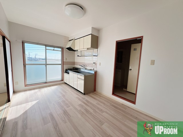 ハイツイヤサカの居間・リビング