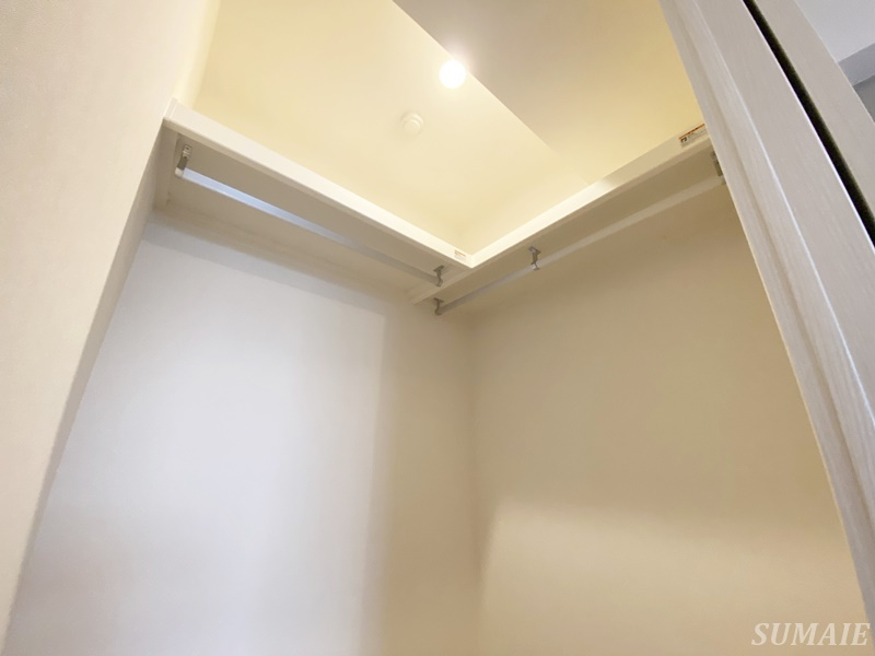 ステラメゾン田端の収納|6帖洋室のウォークインクローゼットです☆